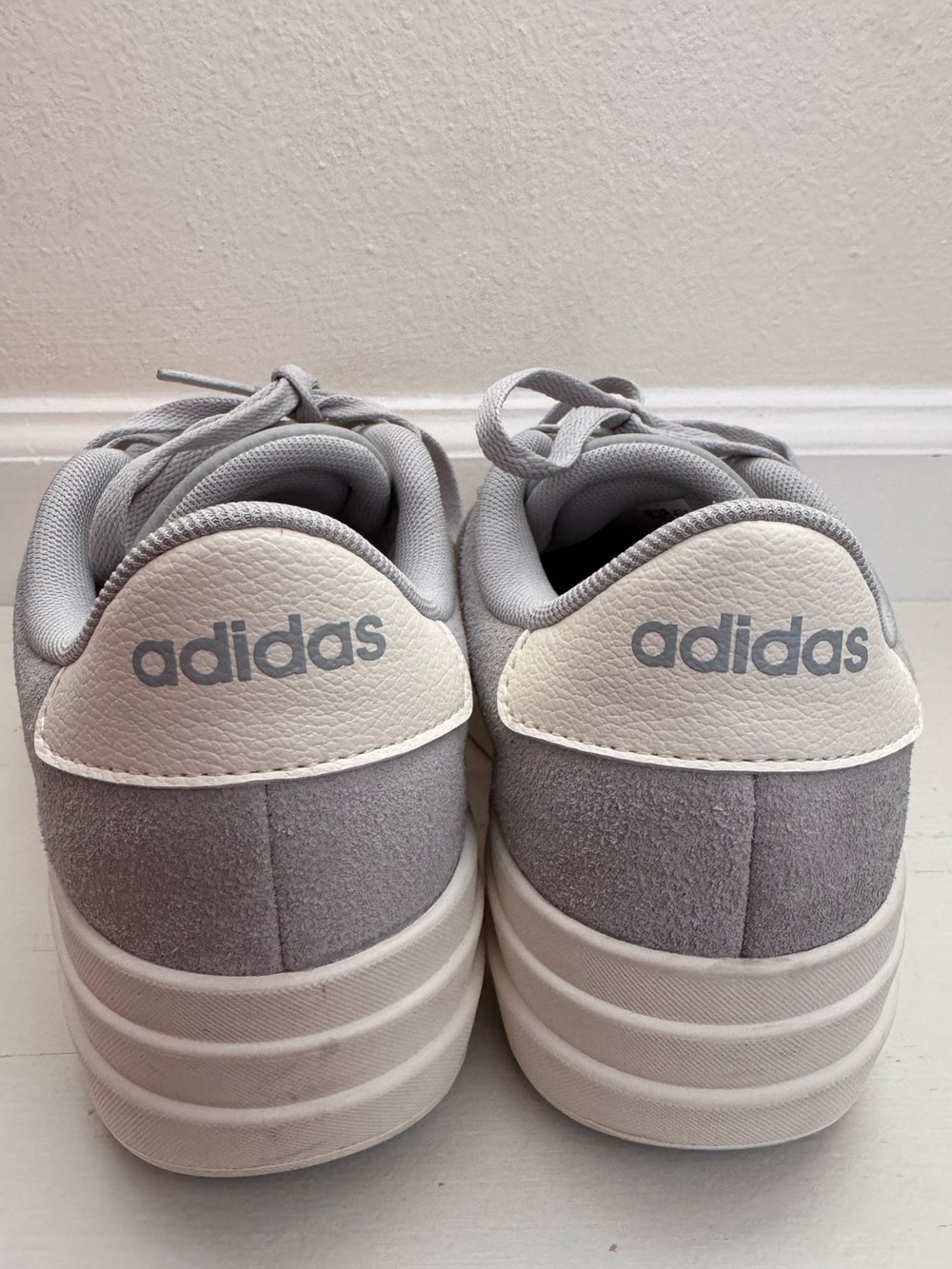 ✨Adidas Platform Sneakers – Women’s US 7 – Worn Once 🩶 - Picture 5 of 7